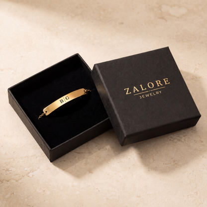 TWEE INITIALEN BALKJE ARMBAND